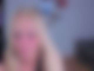 EmilyLion7's Live Sex Cam Show