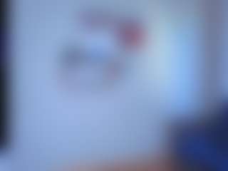 Live cam show with EmilyLion7 - Blue Eyes on Mixed Magazine Live