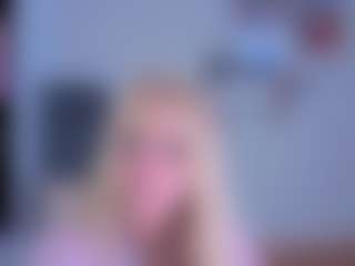EmilyLion7's Live Sex Cam Show