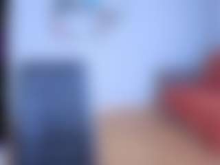 EmilyLion7's Live Sex Cam Show