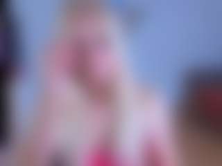 EmilyLion7's Live Sex Cam Show