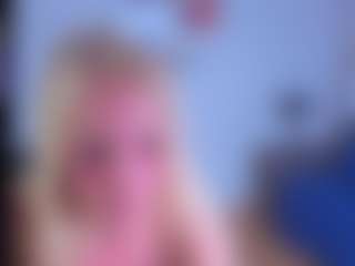 EmilyLion7's Live Sex Cam Show