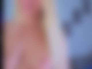 Live cam show with EmilyLion7 - Public on fuklive.com