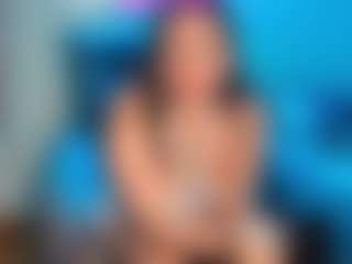Live cam show with isabellaagarcia - Middle Aged on intimatelivegirls.com