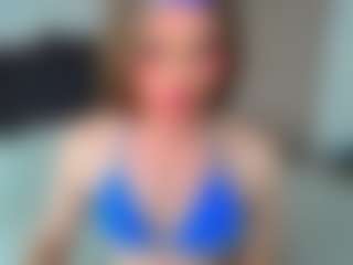 Live cam show with AishaSofia - Black Hair on CamwithHer