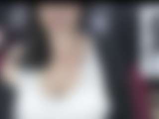 Live cam show with vivian-milf-paint - Smoking on Livezox
