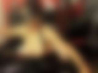 AmelieMartinez's Live Sex Cam Show