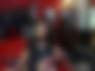 Live cam show with AmelieMartinez - Fingers on xDating