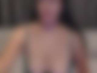 AnyaShySmile's Live Sex Cam Show