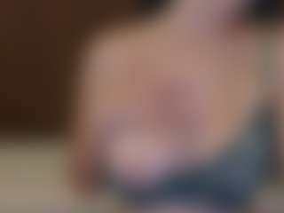 Show in cam erotica live di AnyaShySmile