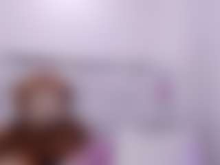 Live cam show with Channel-Mills - Normal on livesuperchat.net