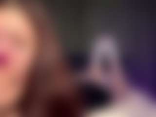 Live cam show with Emma - Genital Piercings on sexylive.show