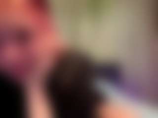 Live cam show with Emma - Butt Plug on Camsoda