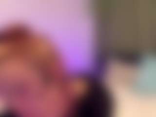 Live cam show with Emma - Genital Piercings on Cam Slut
