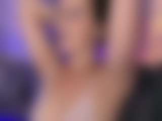 Live cam show with IreneMarlow - Nipple Play on Latina Girls