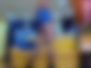 Live cam show with ainoa-good-vibes - Flirt on Milfs Live