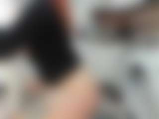 Live cam show with ainoa-good-vibes - Flirt White on Camming Site