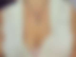 Live cam show with ainoa-good-vibes - Flirt on Camsoda