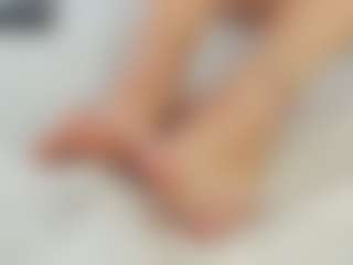 Live cam show with ainoa-good-vibes - Flirt on Dolls Live