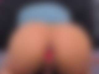 Live cam show with Juakynangels - Sexting on Camsoda