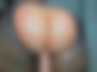 tykitaa's Live Sex Cam Show