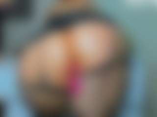 tykitaa's Live Sex Cam Show