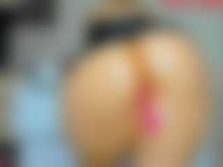 tykitaa's Live Sex Cam Show