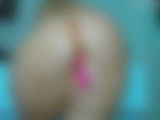 tykitaa's Live Sex Cam Show