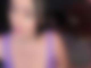 Live cam show with ashly-moonn - Drinking on Dolls Live