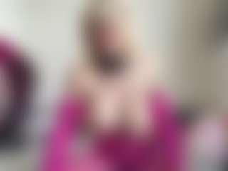 bratzdollchloe's Live Sex Cam Show