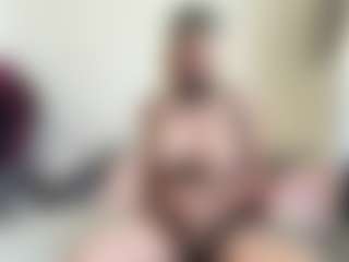 bratzdollchloe's Live Sex Cam Show