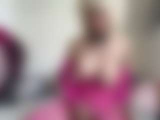 bratzdollchloe's Live Sex Cam Show