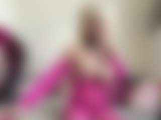 bratzdollchloe's Live Sex Cam Show