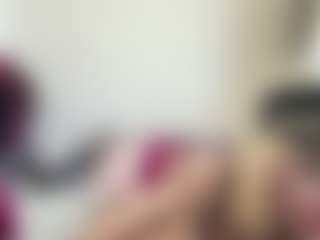 bratzdollchloe's Live Sex Cam Show