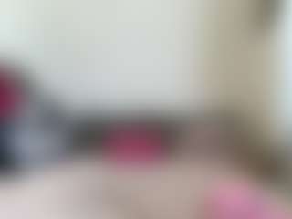 bratzdollchloe's Live Sex Cam Show