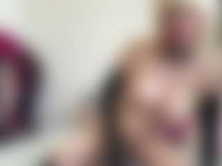 bratzdollchloe's Live Sex Cam Show