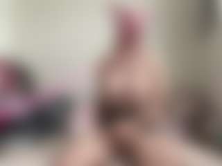bratzdollchloe's Live Sex Cam Show
