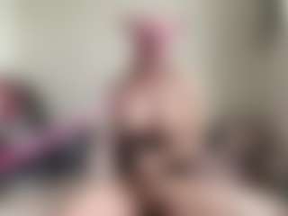 bratzdollchloe's Live Sex Cam Show
