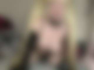 Live cam show with bratzdollchloe - White on Camsoda | united states
