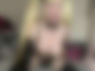 Live cam show with bratzdollchloe - White on Camsoda | united states