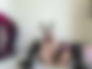 bratzdollchloe's Live Sex Cam Show