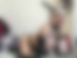 bratzdollchloe's Live Sex Cam Show