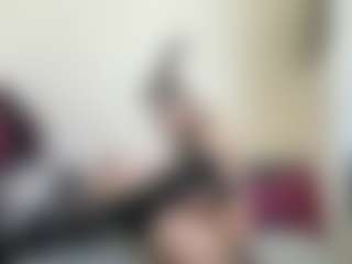 bratzdollchloe's Live Sex Cam Show