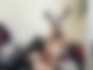 bratzdollchloe's Live Sex Cam Show