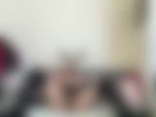 bratzdollchloe's Live Sex Cam Show