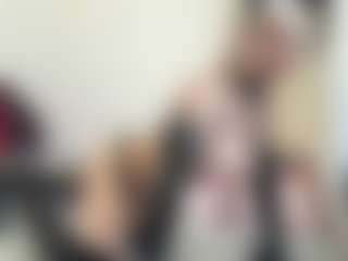 bratzdollchloe's Live Sex Cam Show