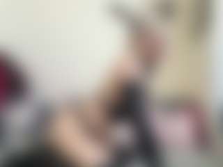 bratzdollchloe's Live Sex Cam Show