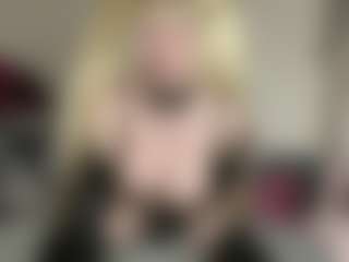 bratzdollchloe's Live Sex Cam Show