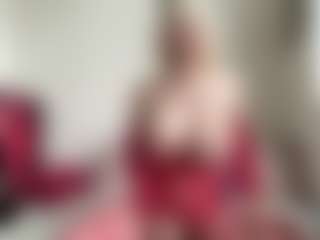 bratzdollchloeのライブセックスチャットショー