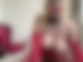 Live cam show with bratzdollchloe - HD on Dolls Live